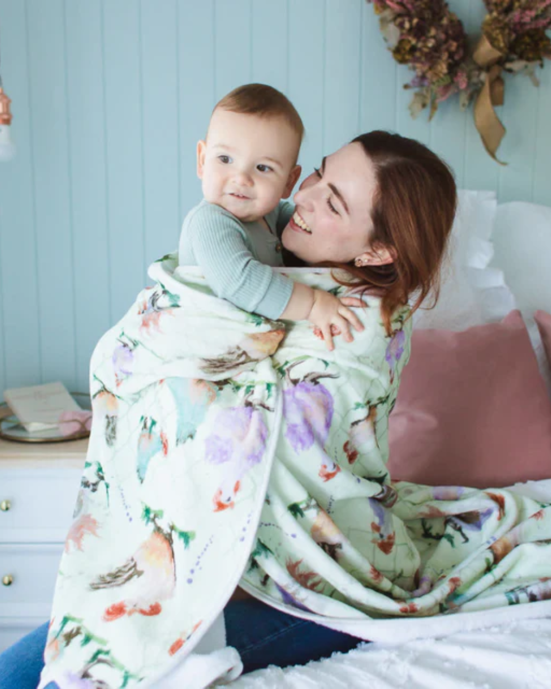 Nabiac Friends Plush Blanket