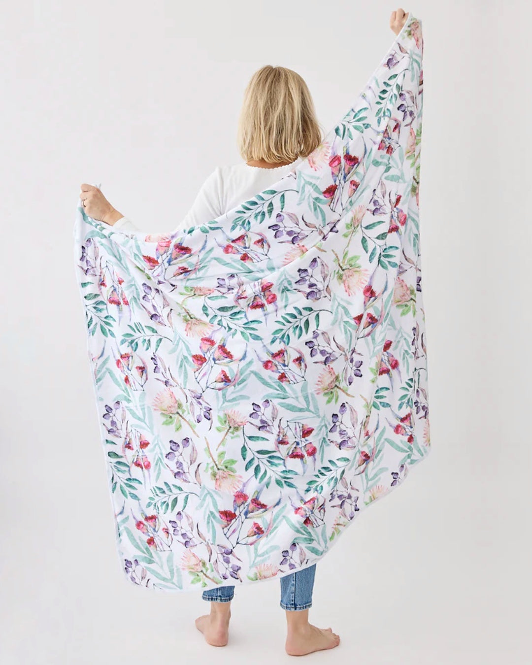 Oatley Bay Plush Blanket